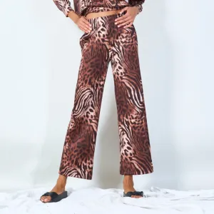 Bold wide-leg pants wholesale