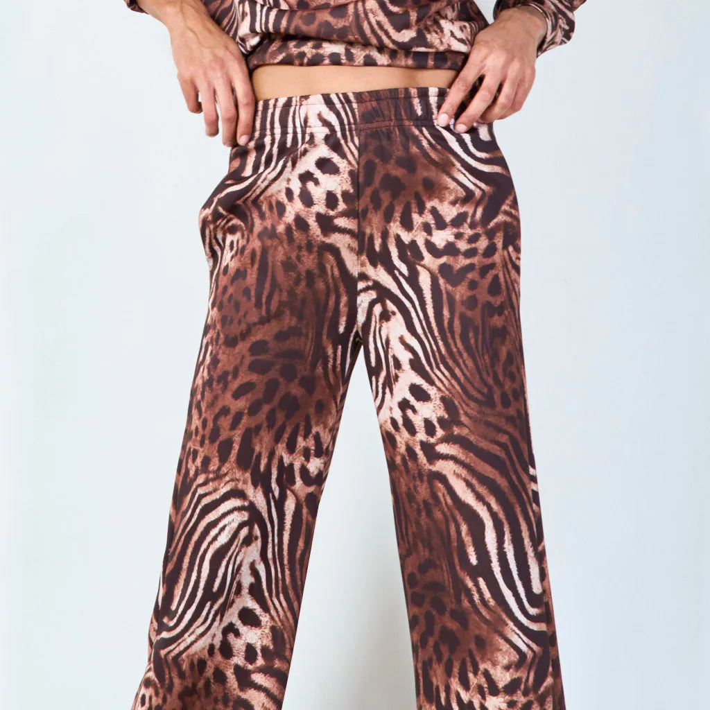 Bold wide-leg pants wholesale