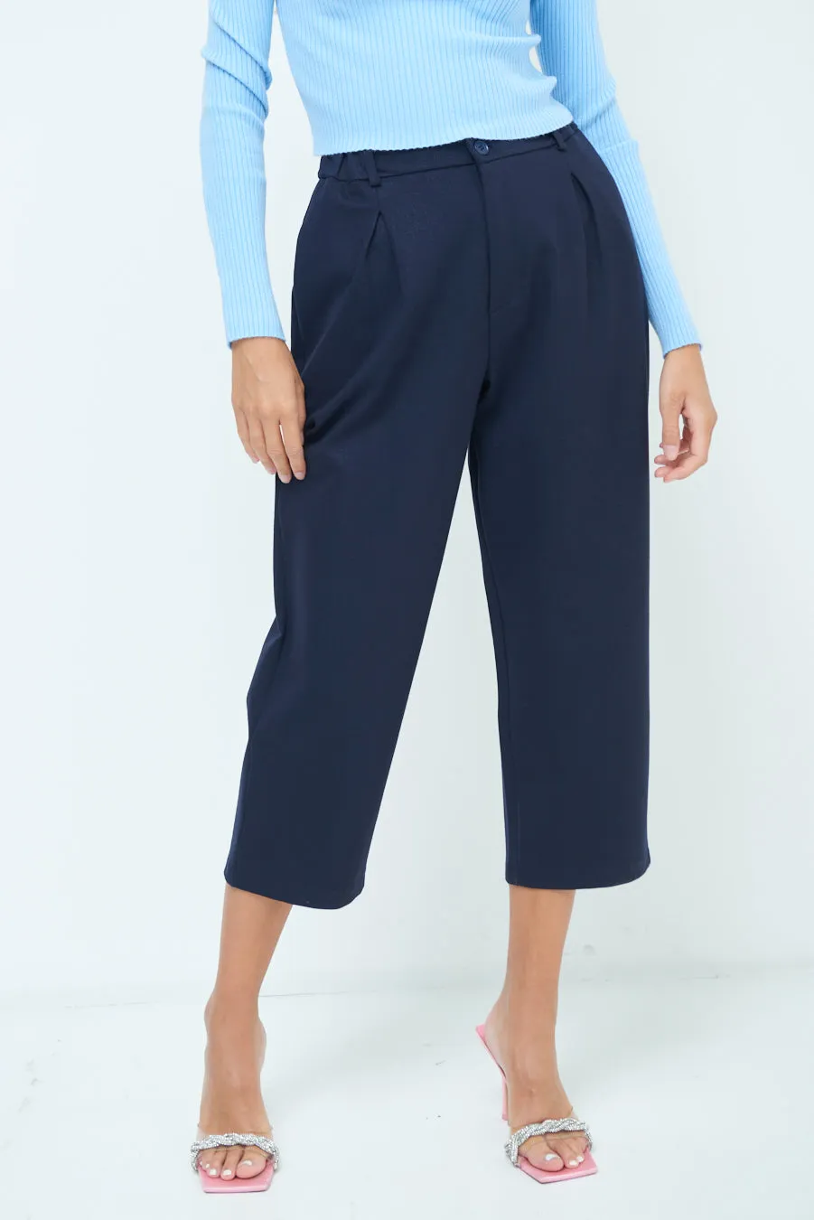 Cropped tapered trousers wholesale