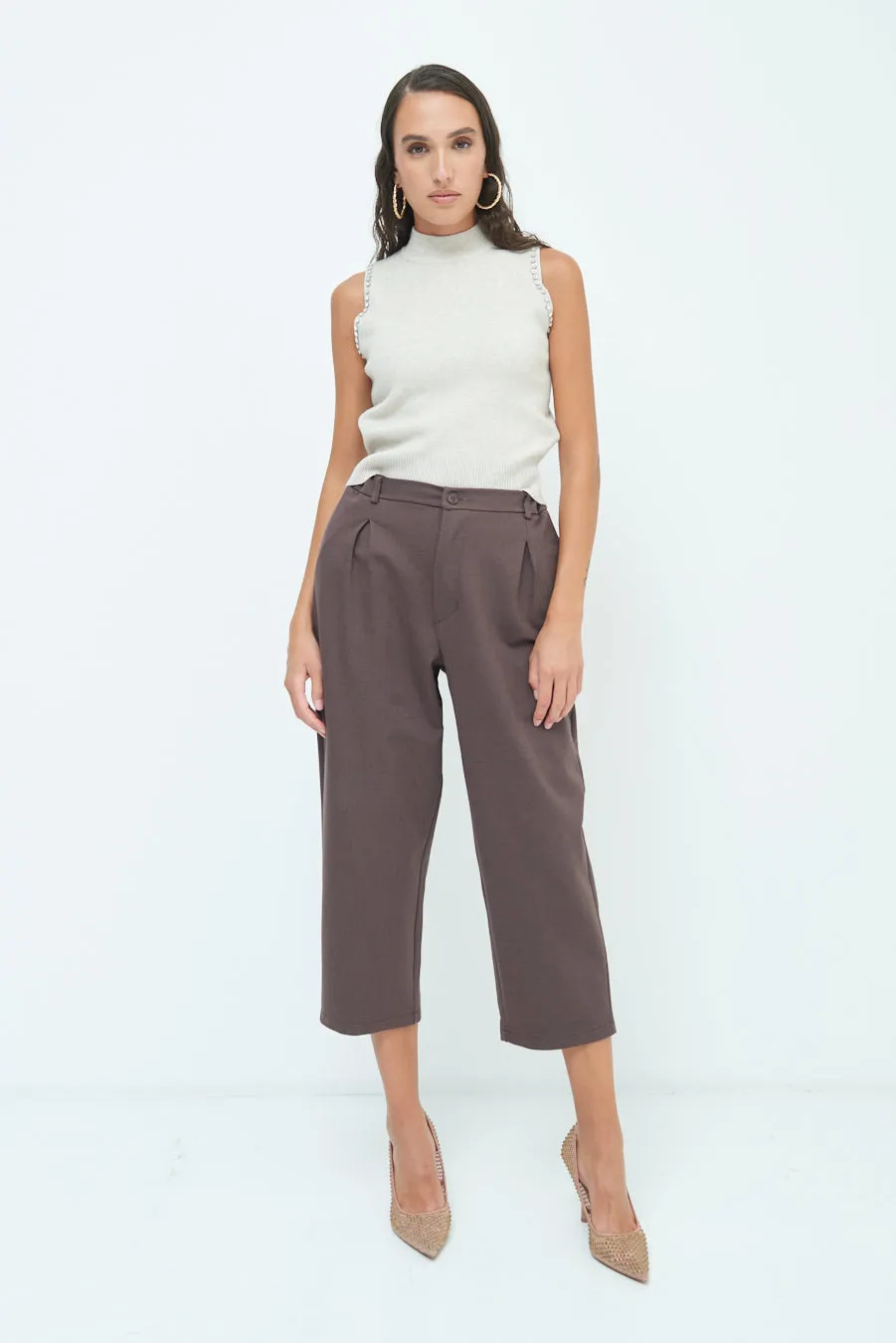 Cropped tapered trousers wholesale