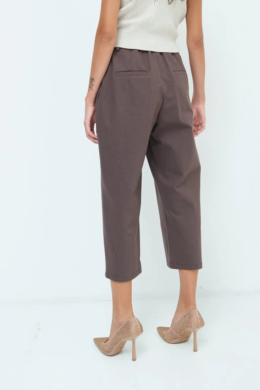 Cropped tapered trousers wholesale