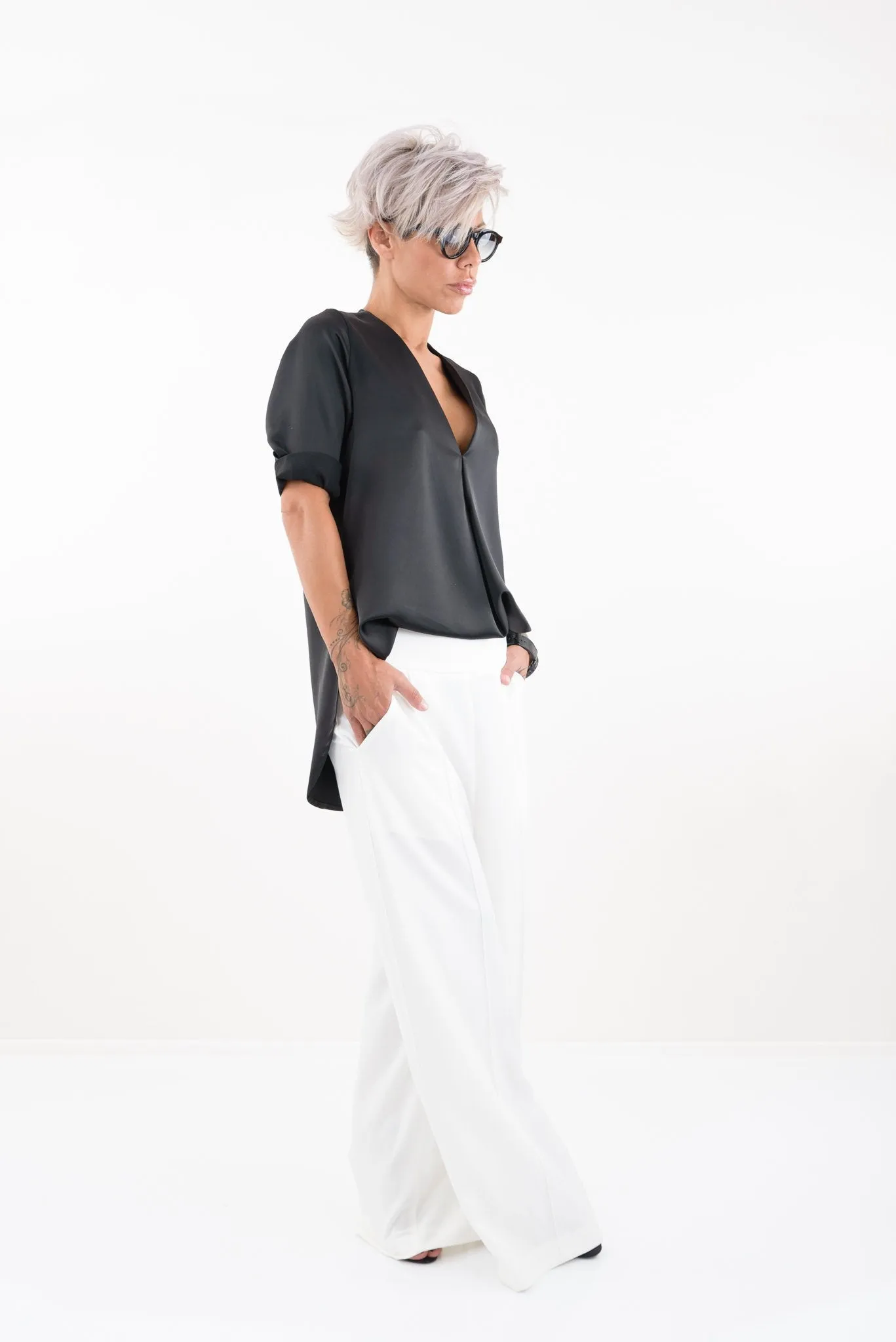 Relaxed Long V-neck Shirt