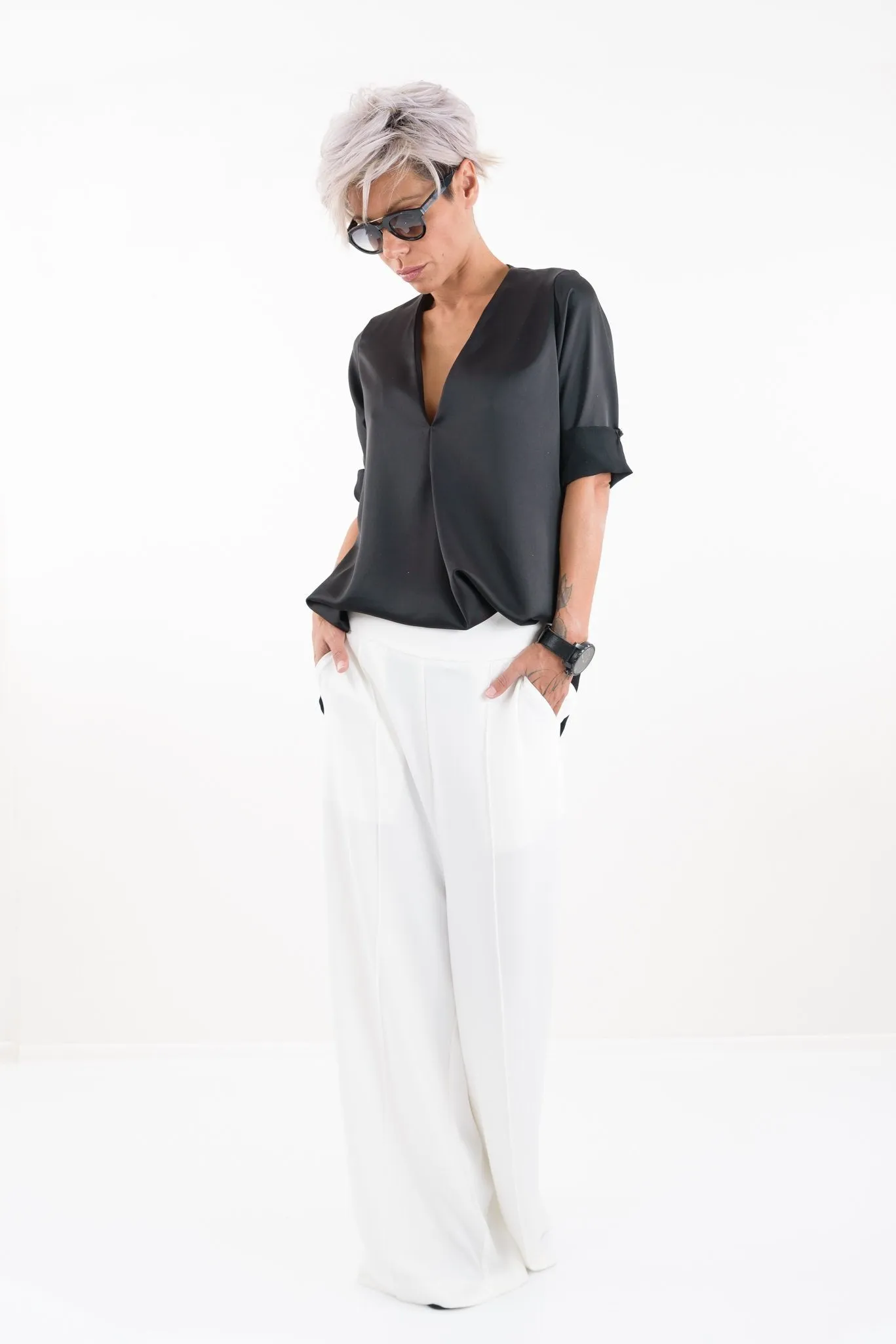 Relaxed Long V-neck Shirt