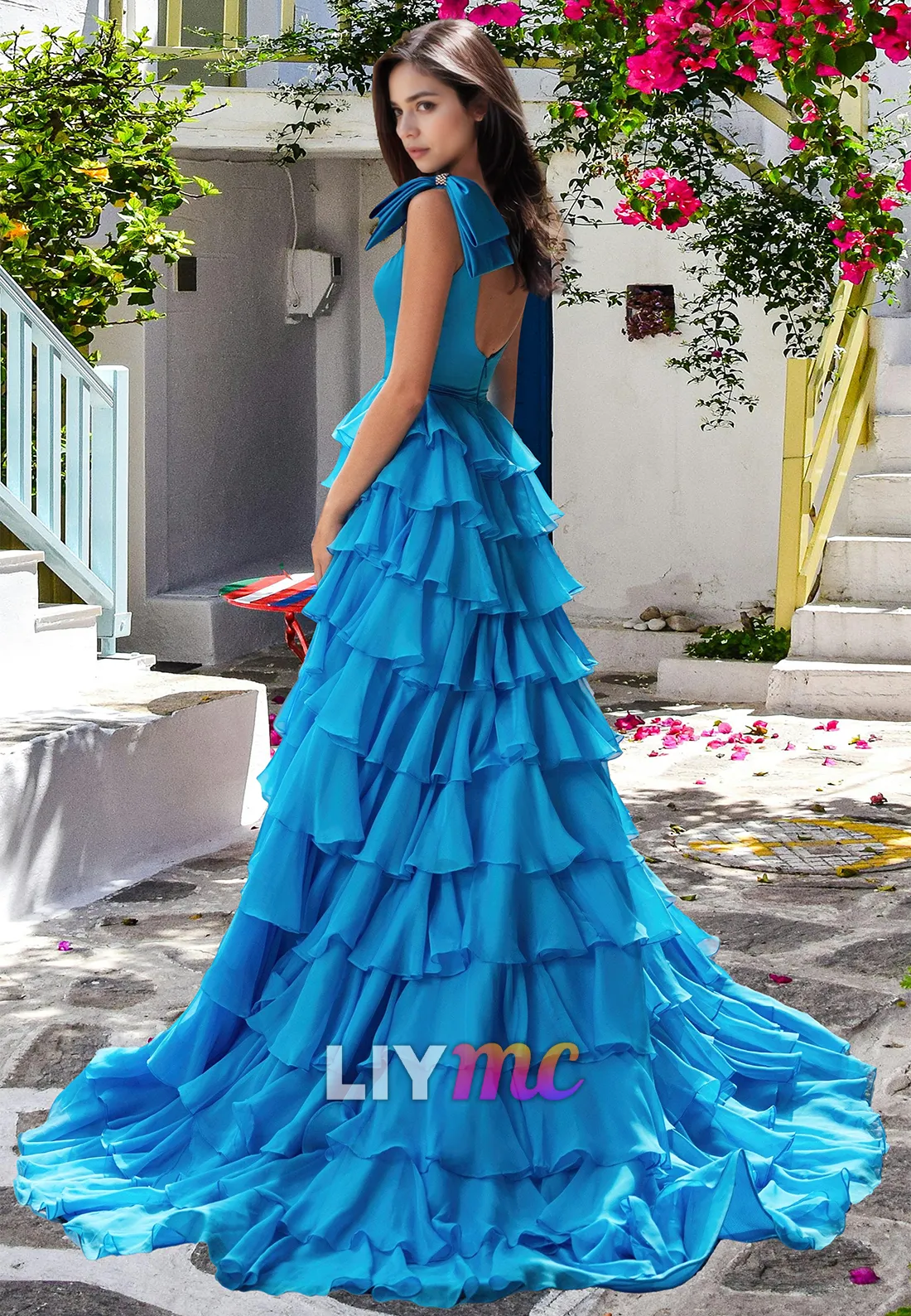 Scoop Sleeveless Tiered A-Line Sweep Train Prom Dress