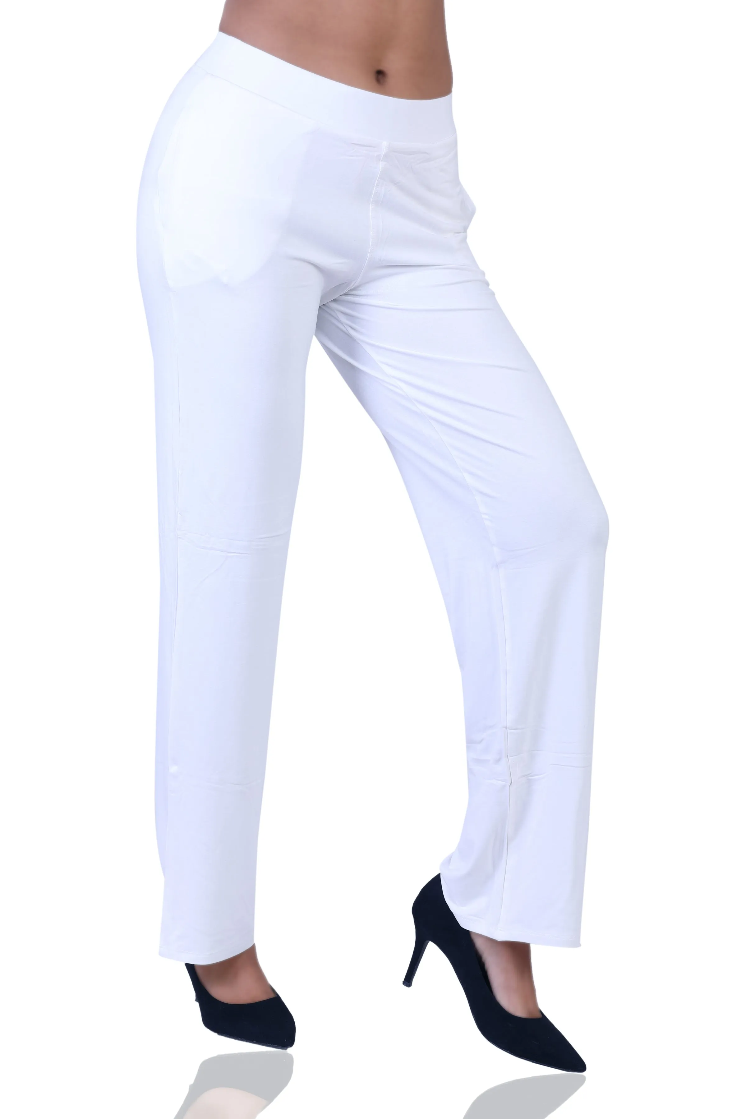 WOMEN'S SOLID REGULAR FIT PARALLEL PANT