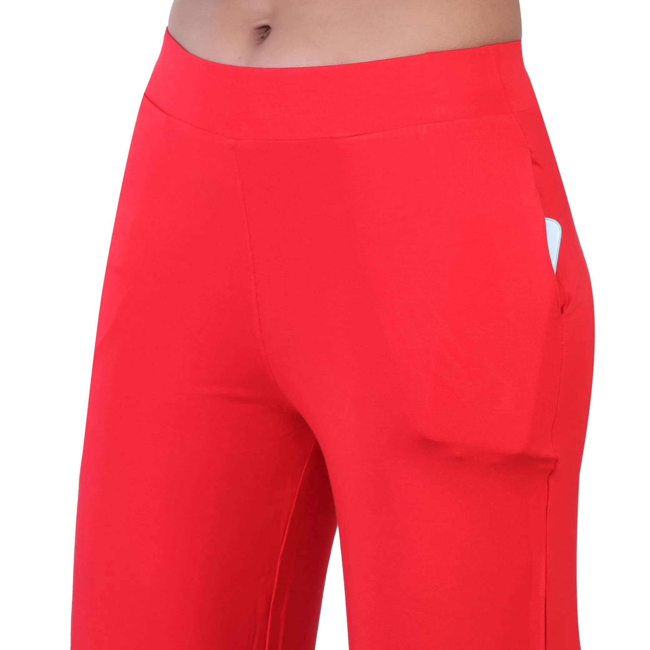 WOMEN'S SOLID REGULAR FIT PARALLEL PANT