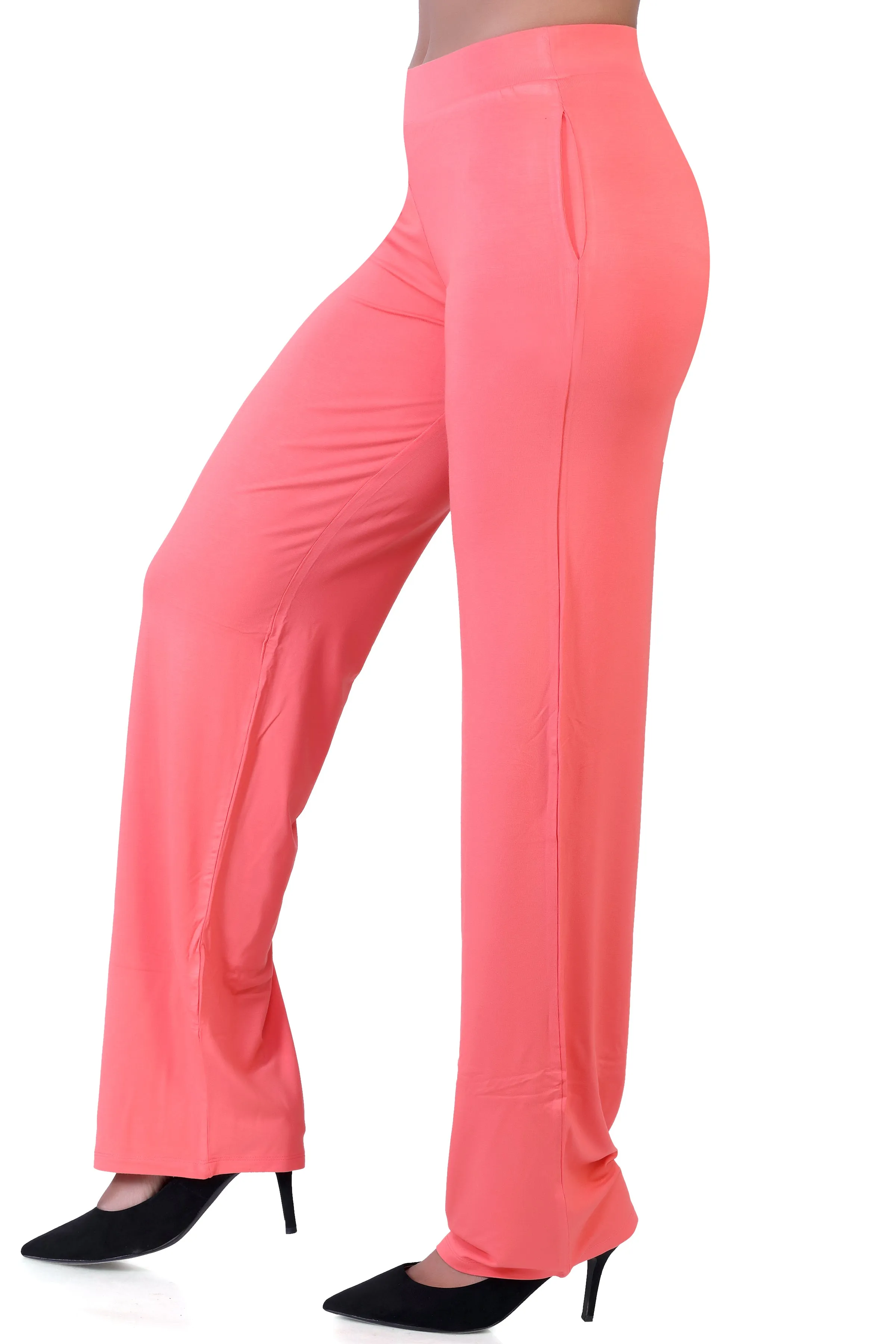 WOMEN'S SOLID REGULAR FIT PARALLEL PANT