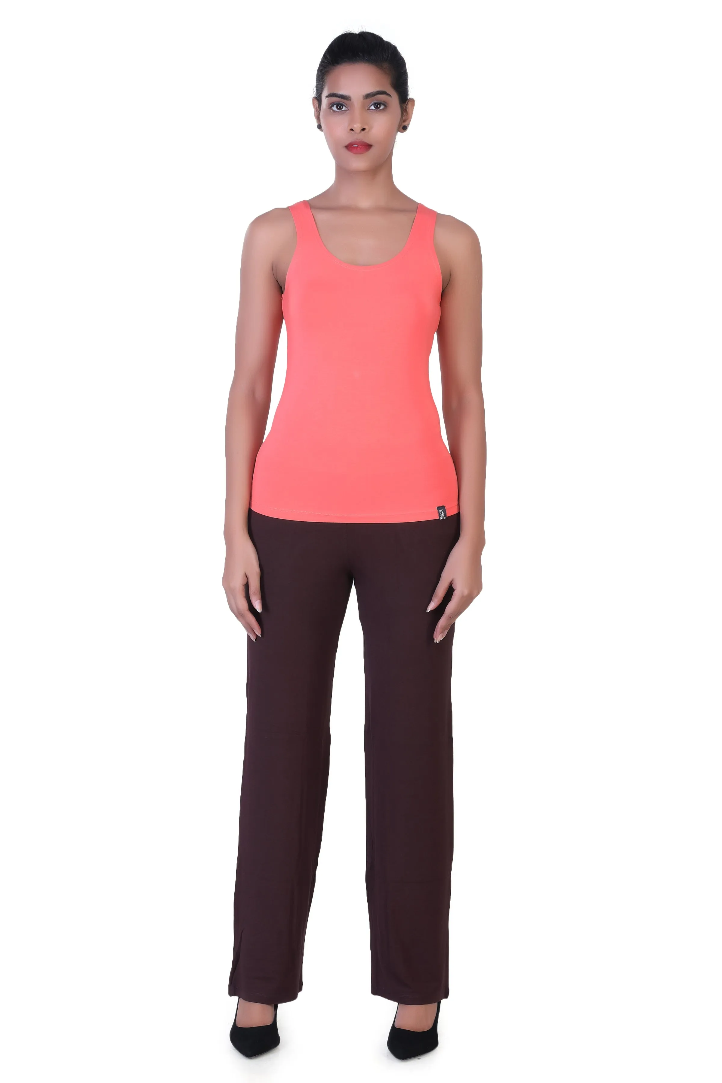 WOMEN'S SOLID REGULAR FIT PARALLEL PANT