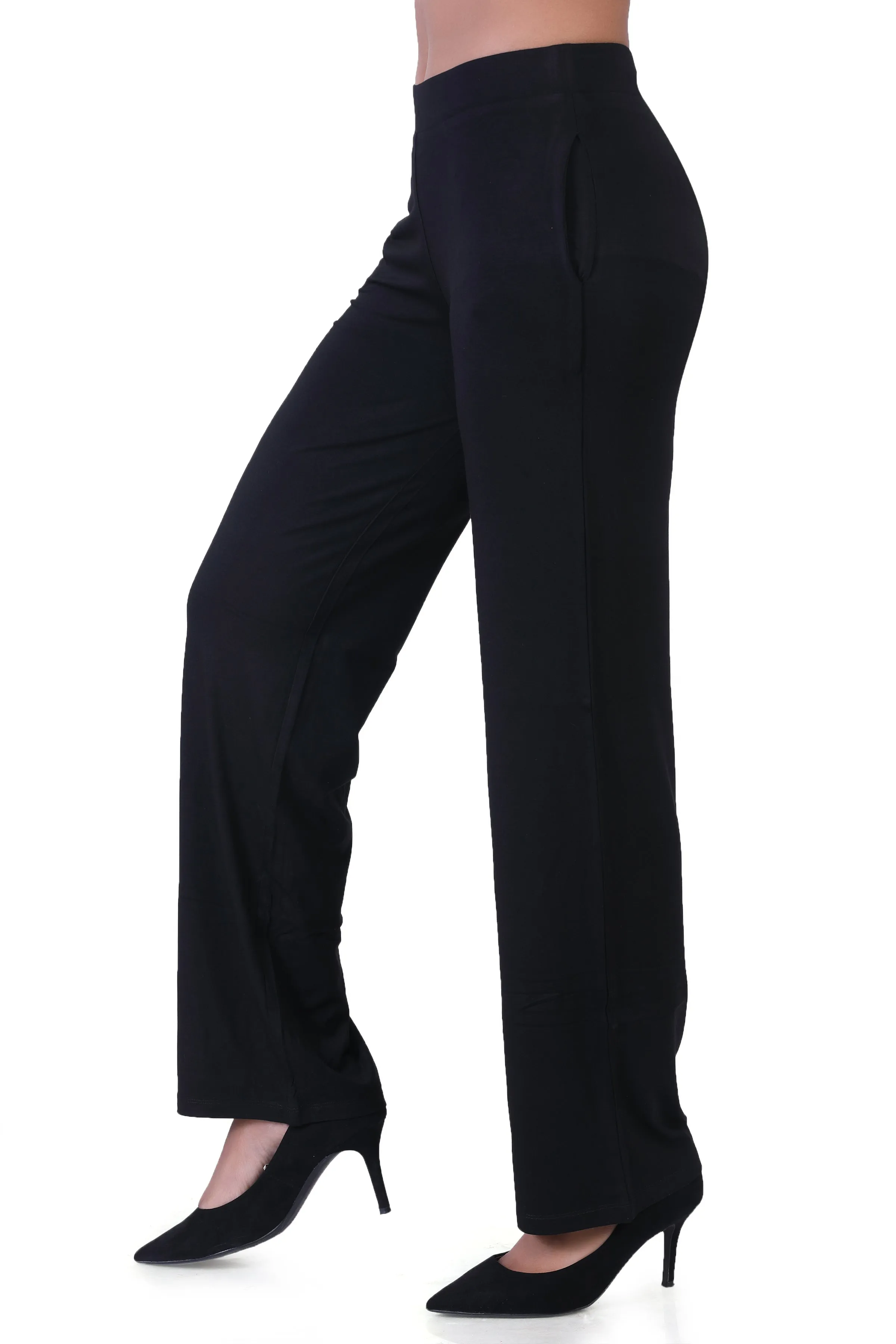 WOMEN'S SOLID REGULAR FIT PARALLEL PANT